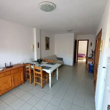 Puerta 6 Apartment *